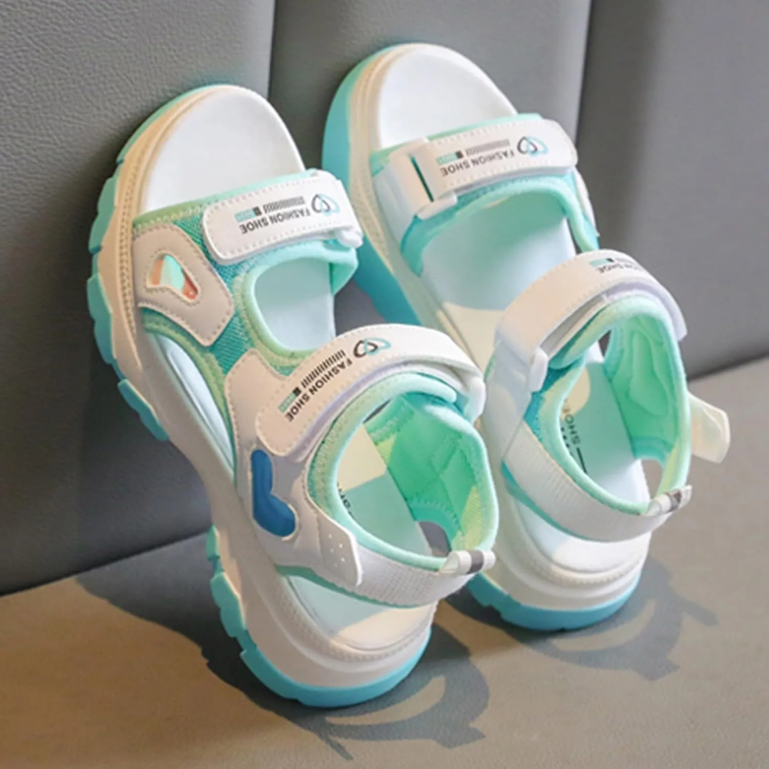Kids Shoes Casual Flat Sandals Fashion Soft Sole Outdoor Beach Sandals Baby Jelly Shoes