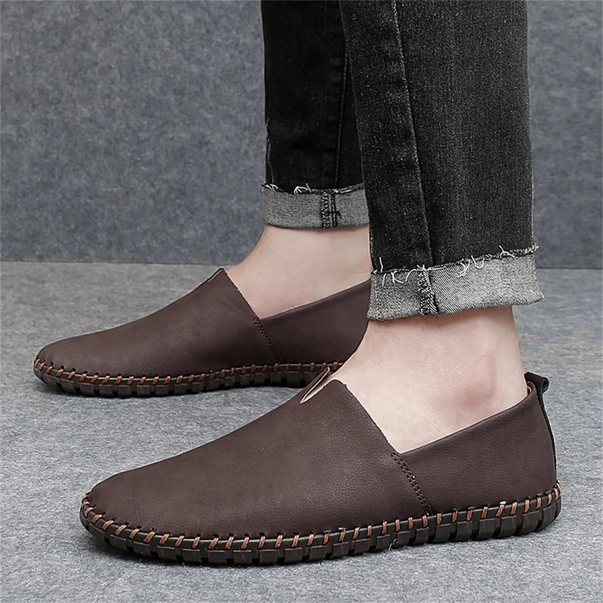 Men Leather Handmade Loafer Shoes Slip On Soft Fashion Round Toe Flats Non-Slip Walking Driving Shoes for Men