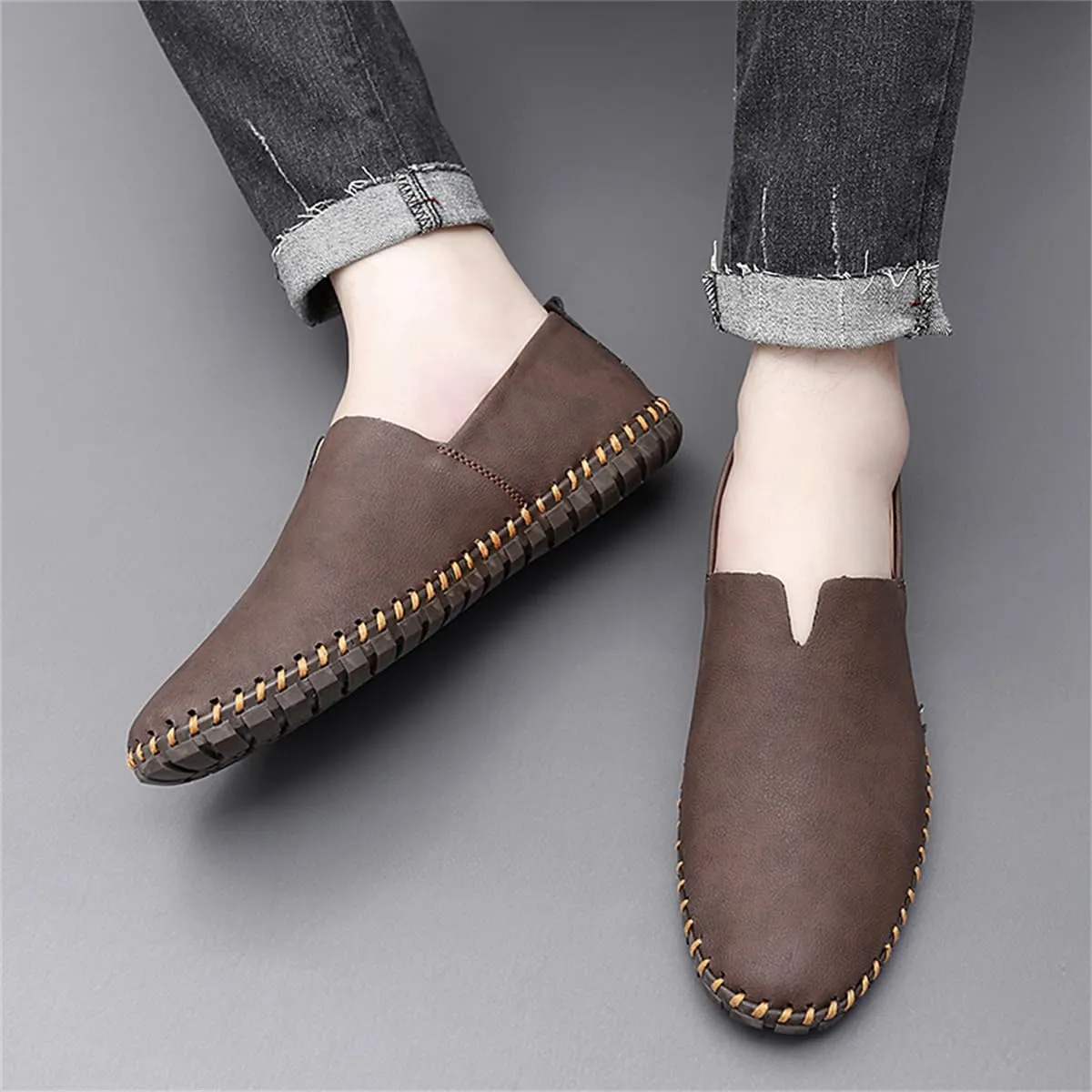 Men Leather Handmade Loafer Shoes Slip On Soft Fashion Round Toe Flats Non-Slip Walking Driving Shoes for Men