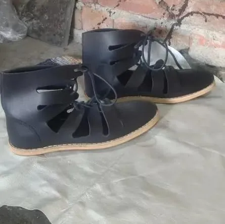 roman caligae black leather (new) black roman sandals leather (new) legionary caligae black new roman military boots black historical footwear black leather pair new set (US 7)