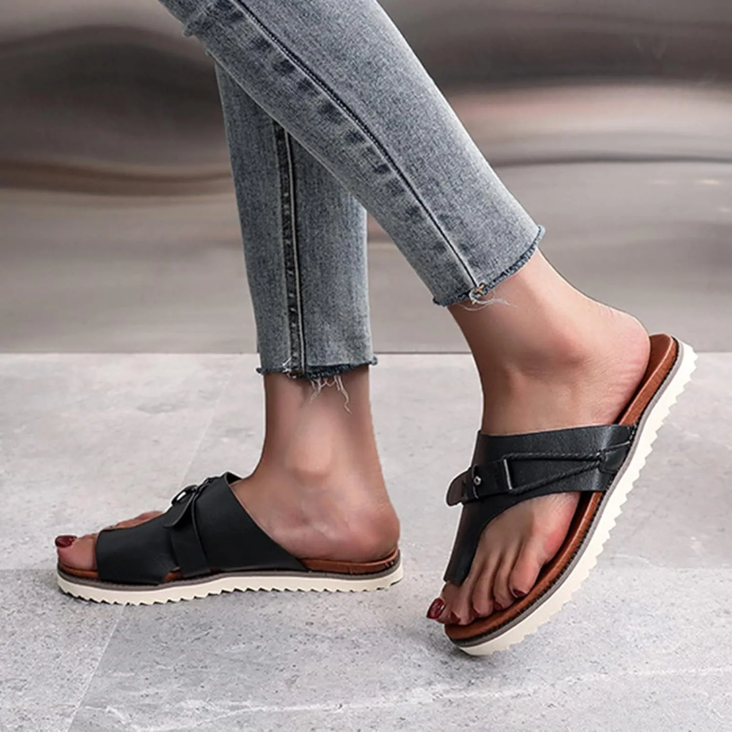 Summer Flip Flops for Women 2023 Fashion Slip on Flat Sandals Solid Casual Beach Shoes Clip Toe Slippers Comfortable Outdoor Anti-Slip Slides