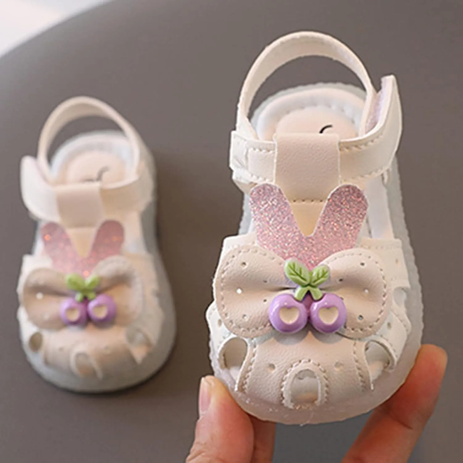 Toddler Girls Shoes Flat Comfortable Soft Sandals Soft Sole Shoes Baotou Princess Light Fasion Non-slip Shoes
