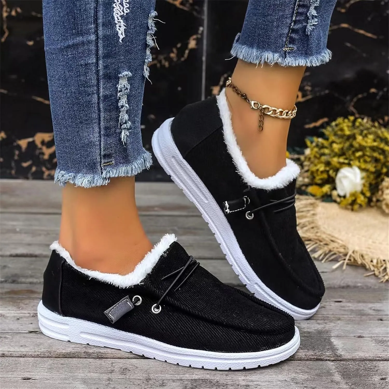 Winter Shoes Women Fleece Lined Low-Top Slip Ons Comfortable Flats Fur Lace Up Loafers Casual Canvas Sneakers
