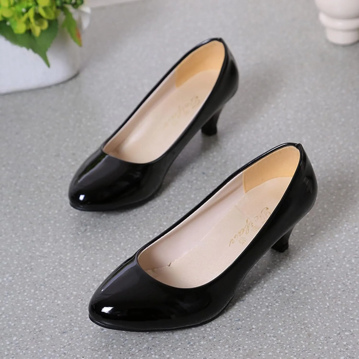Women Shoes Flats Women's Loafers & Slip-Ons Comfortable Dressy Slip onLightweight Breathable Christmas Loafers Women Ballet Flats Shoes for Women