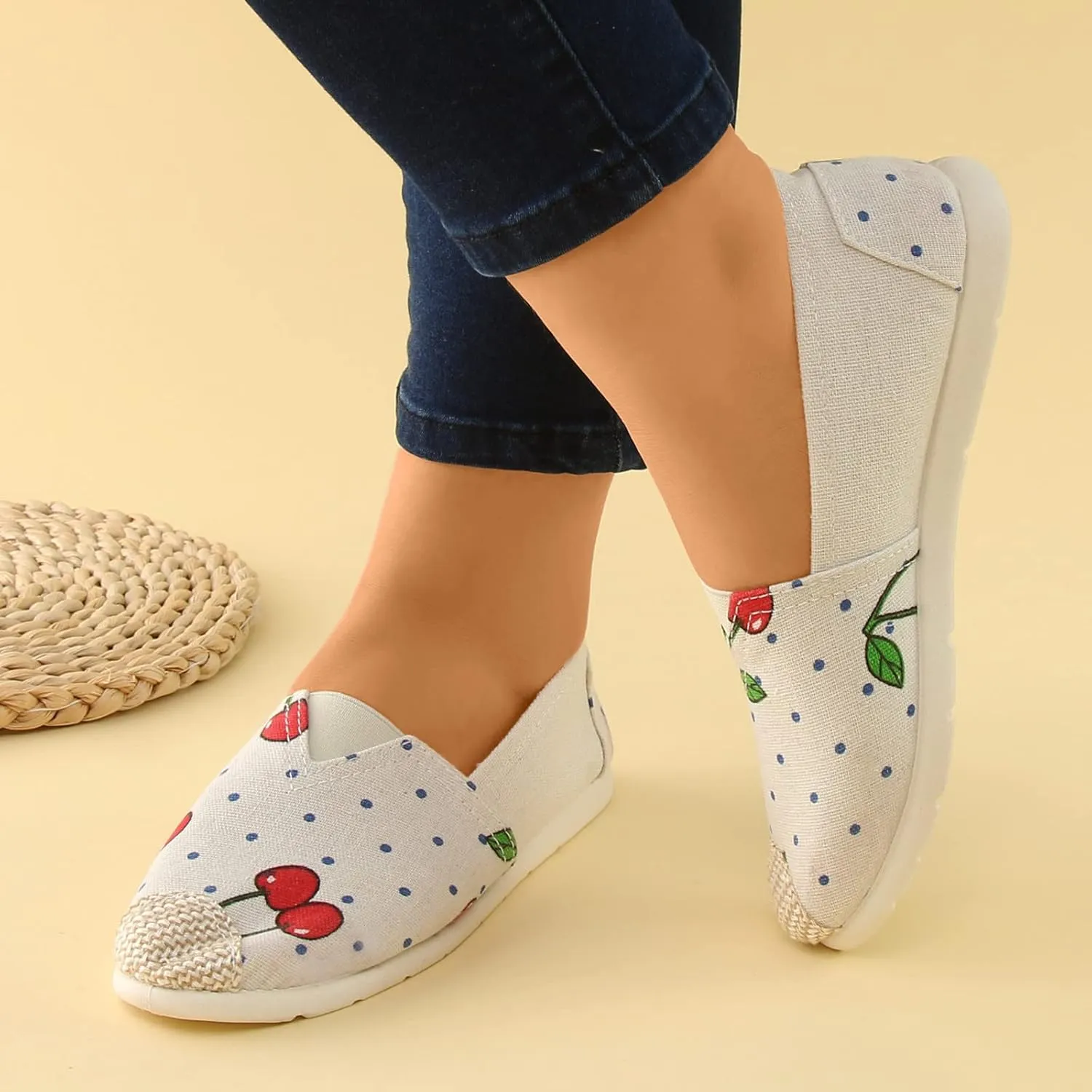 Women's Flat Shoes Loafer Mesh Slip on Loafers Soft White Flats Women's Loafers Fashion Comfortable Flats