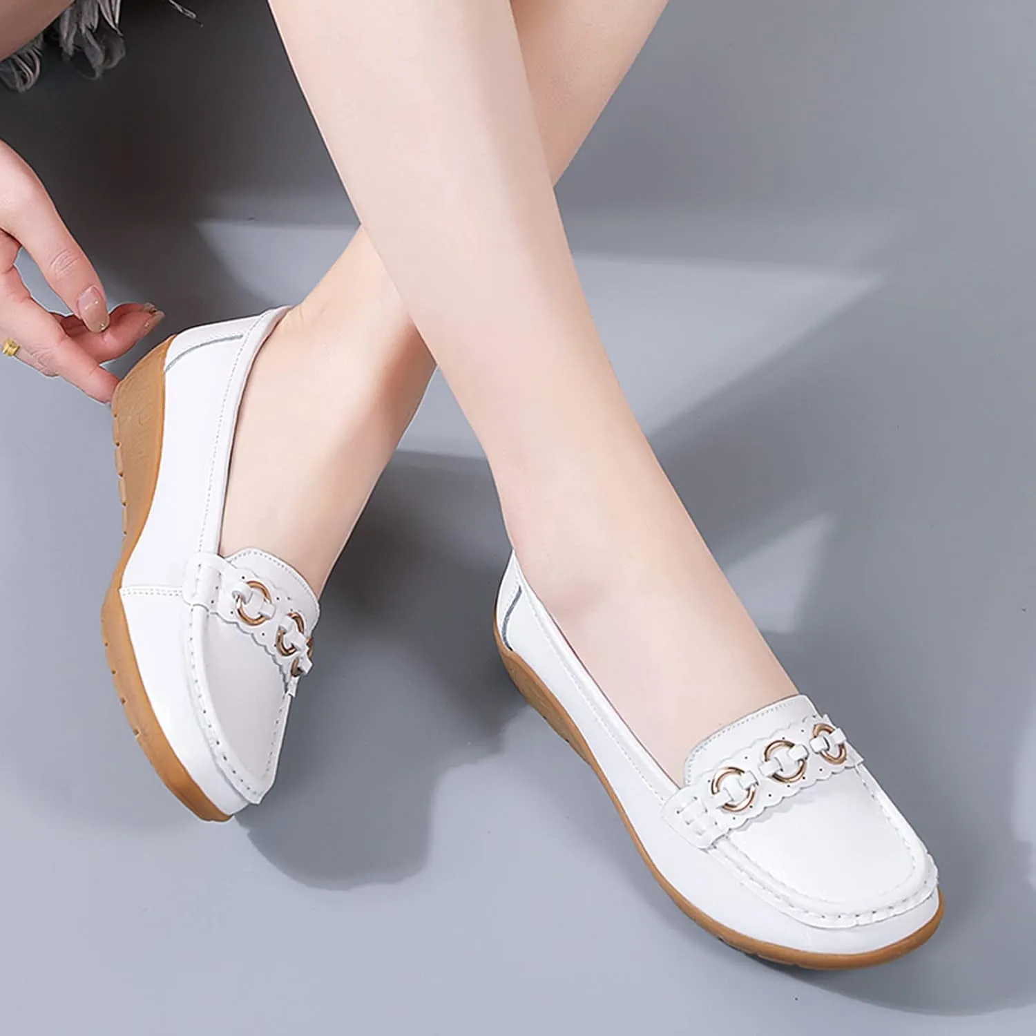Womens Loafers Comfortable Dressy Leather Penny Loafers Slip On Walking Shoes Soft Driving Loafers Orthopedic Shoes