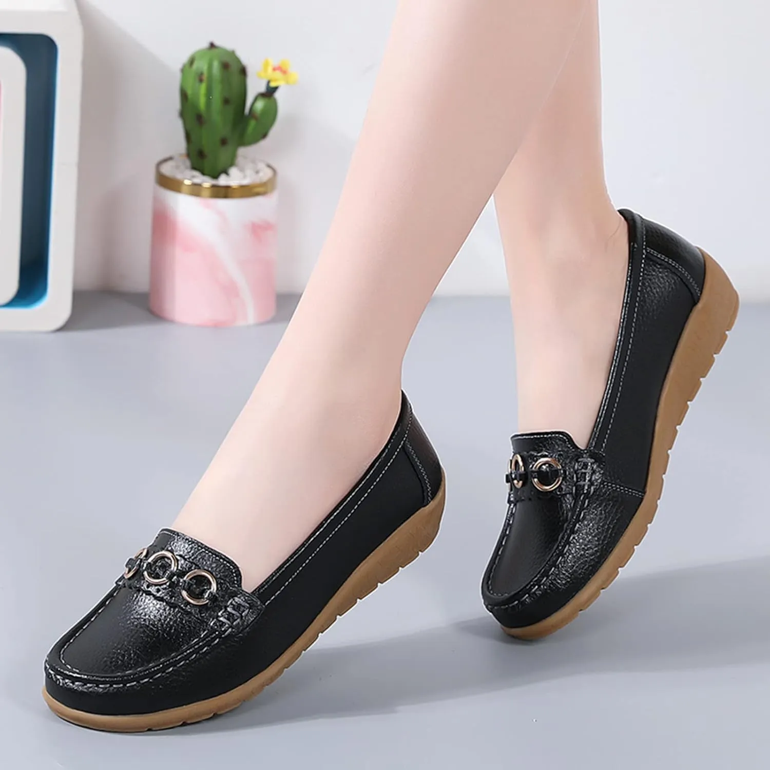 Womens Loafers Comfortable Dressy Leather Penny Loafers Slip On Walking Shoes Soft Driving Loafers Orthopedic Shoes